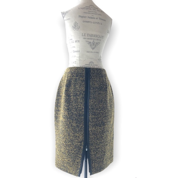 Classiques Entier Back Zipper Knitted Skirt - Picture 4 of 13